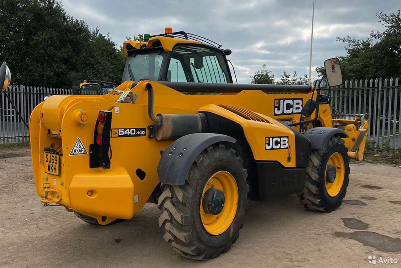 Телескопический погрузчик JCB 540-140