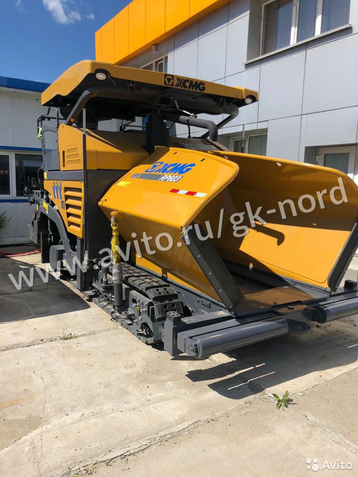 Асфальтоукладчик XCMG RP603