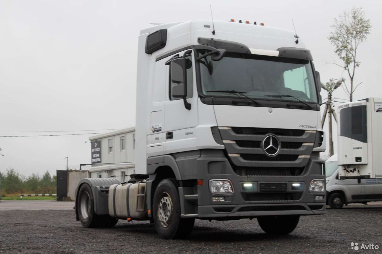 Седельный тягач Mercedes-Benz Actros 1844 LS