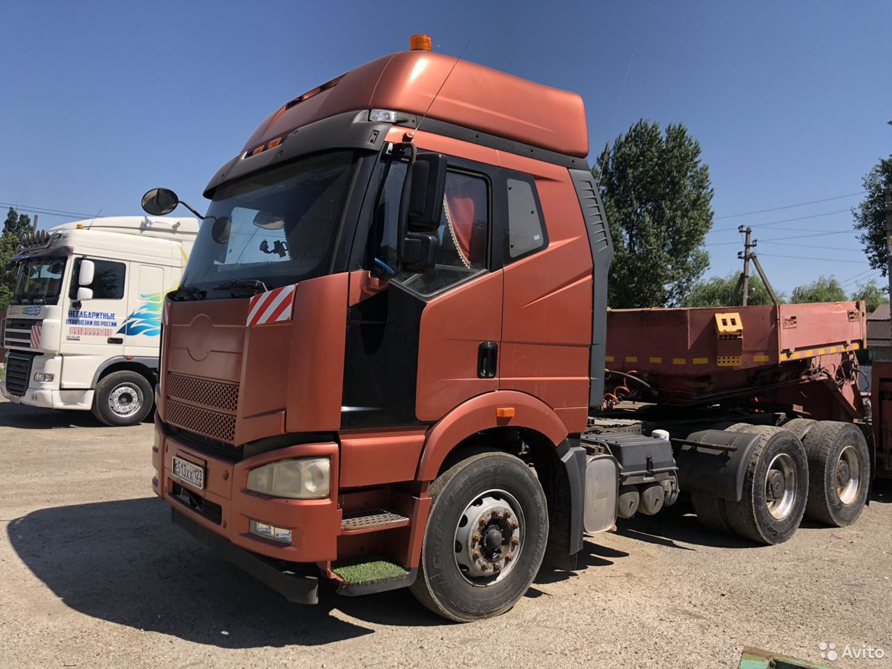 Седельный тягач FAW J6