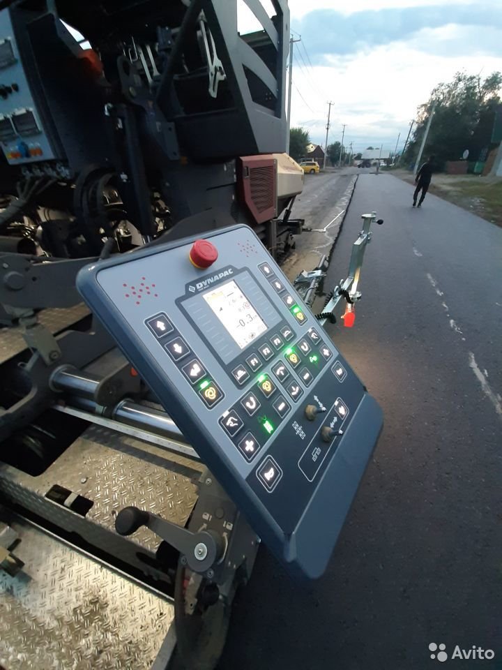 Асфальтоукладчик Dynapac SD2500C