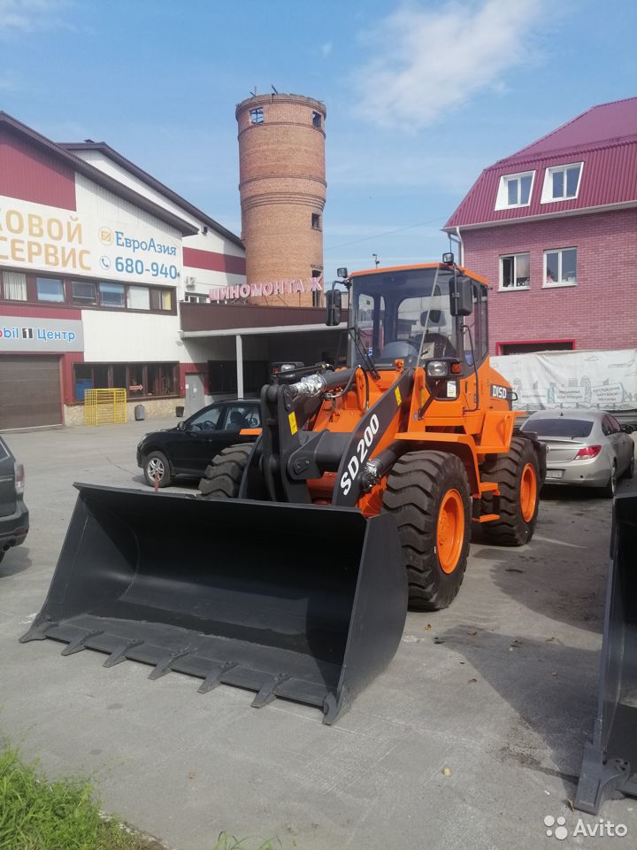 Фронтальный погрузчик Doosan DISD SD200