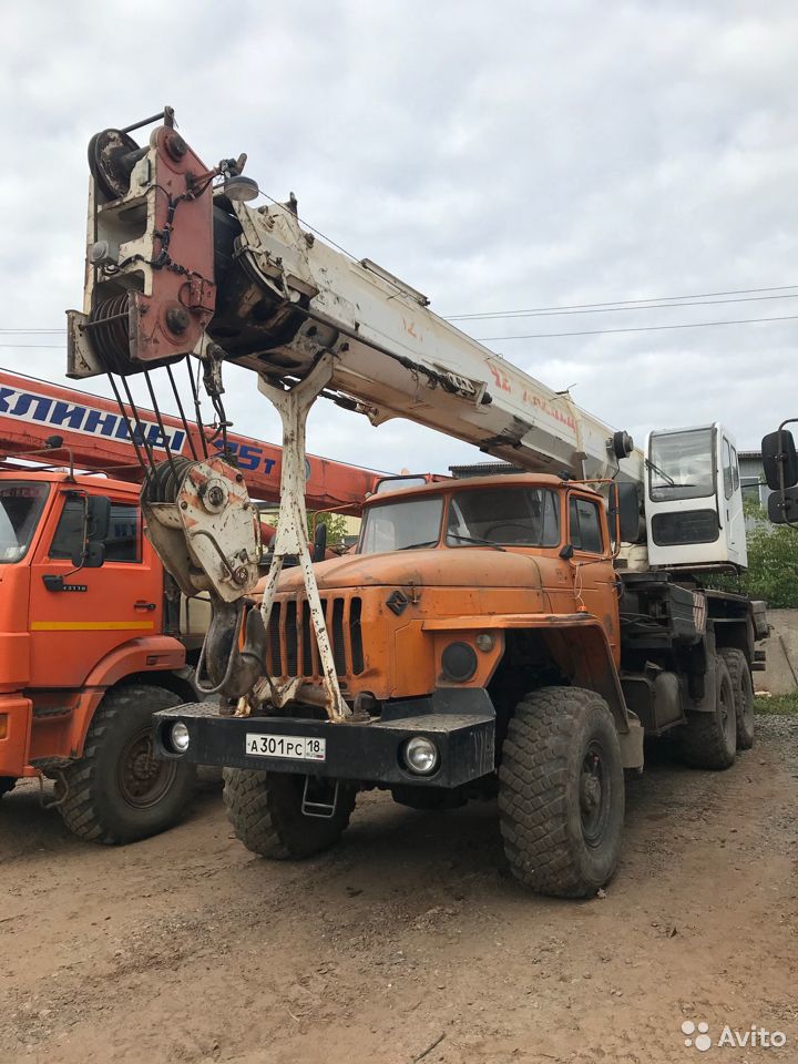 Автокран Челябинец КС-55733-17 на шасси УРАЛ