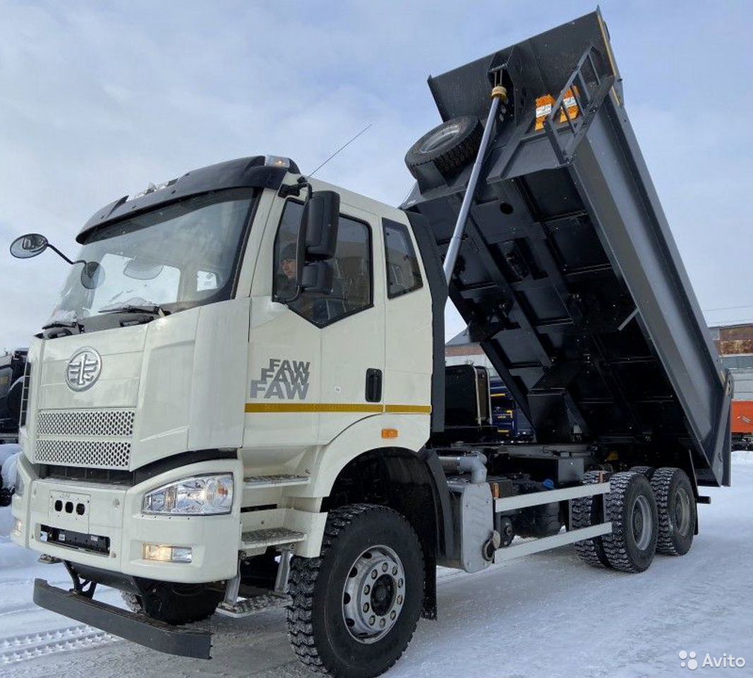 Самосвал FAW CA 3250 P66K2T