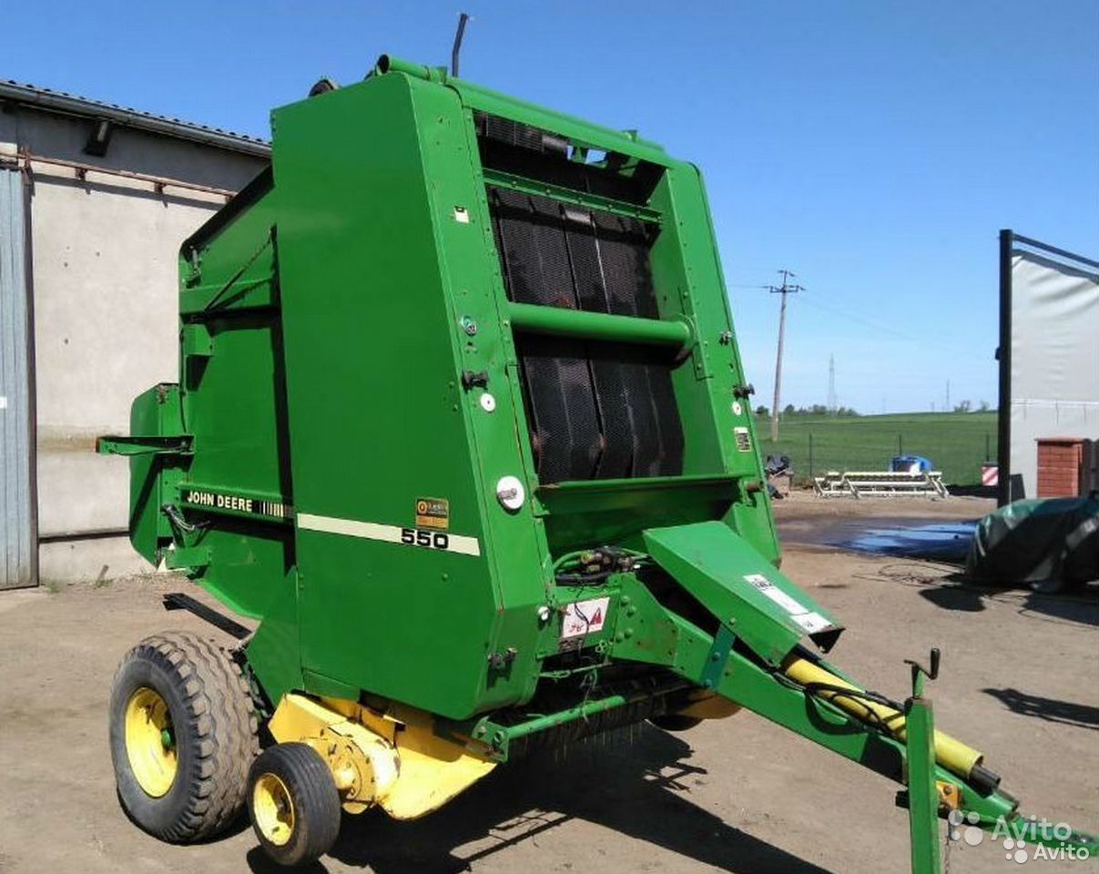 Пресс-подборщик John Deere 550