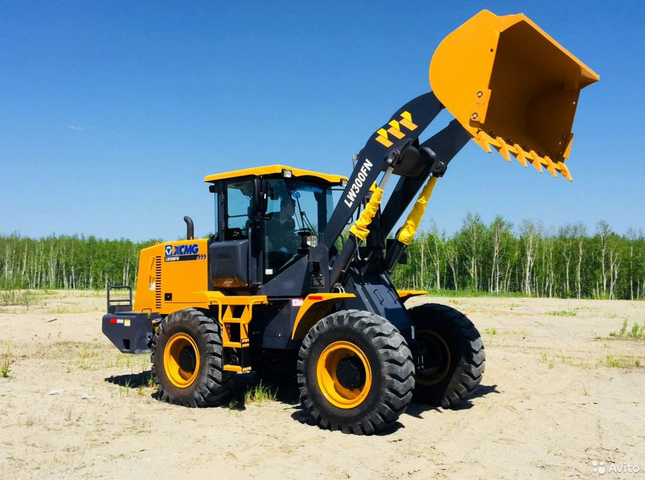 Фронтальный погрузчик XCMG LW300FN