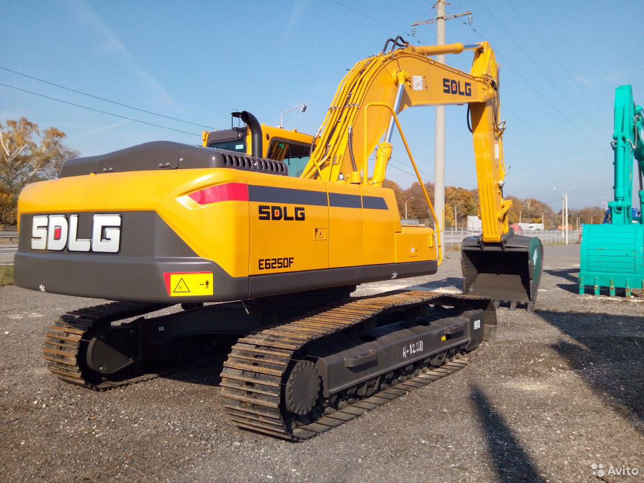 Гусеничный экскаватор SDLG E6250F