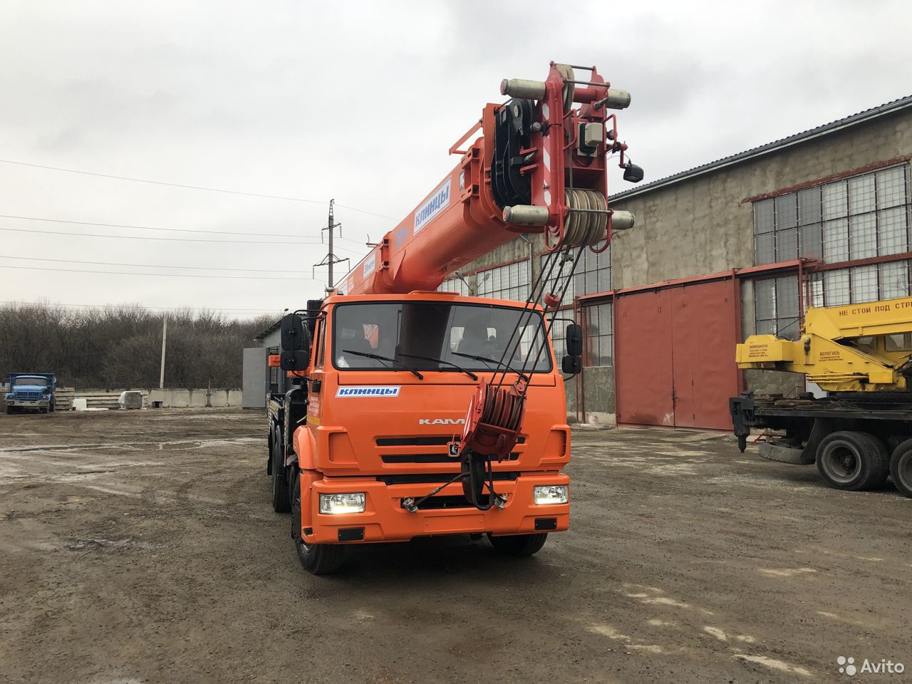 Автокран Клинцы КС-55713-1К-4