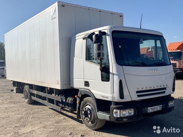 Грузовой фургон Iveco Euro Cargo 100E18 гидроборт