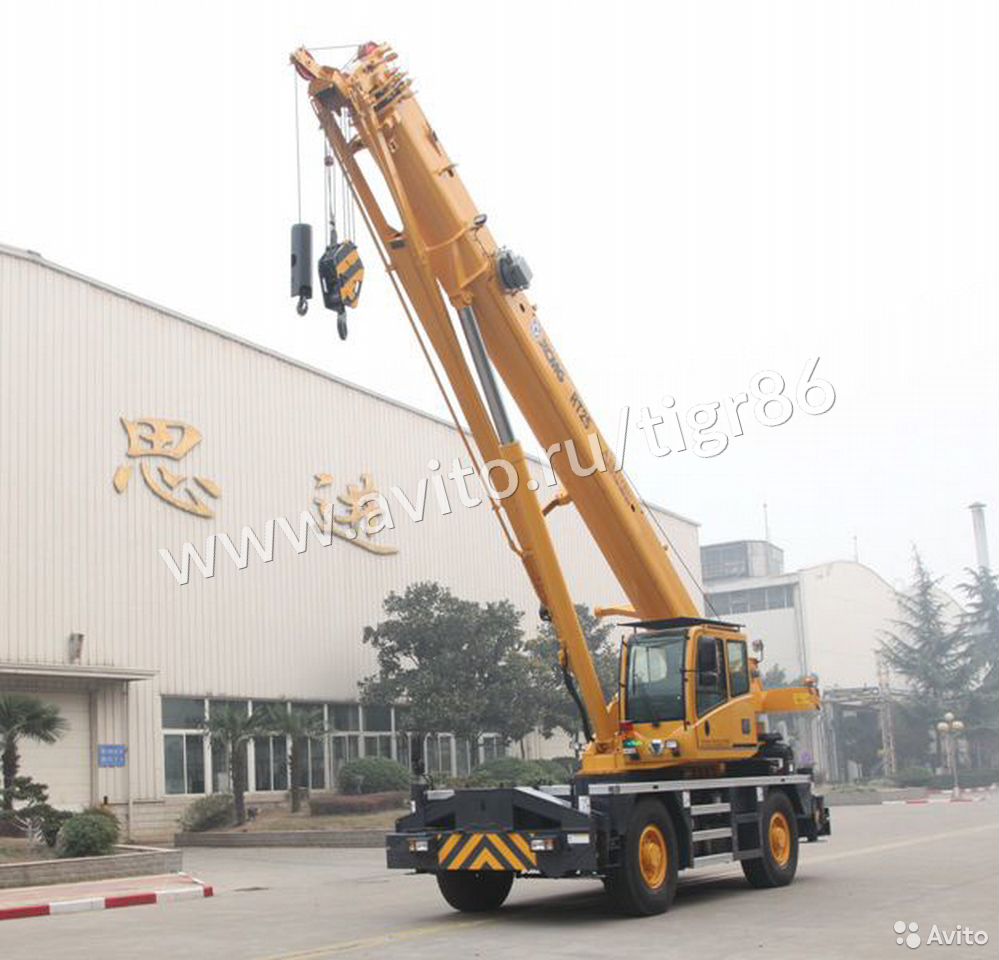 Самоходный кран XCMG RT35