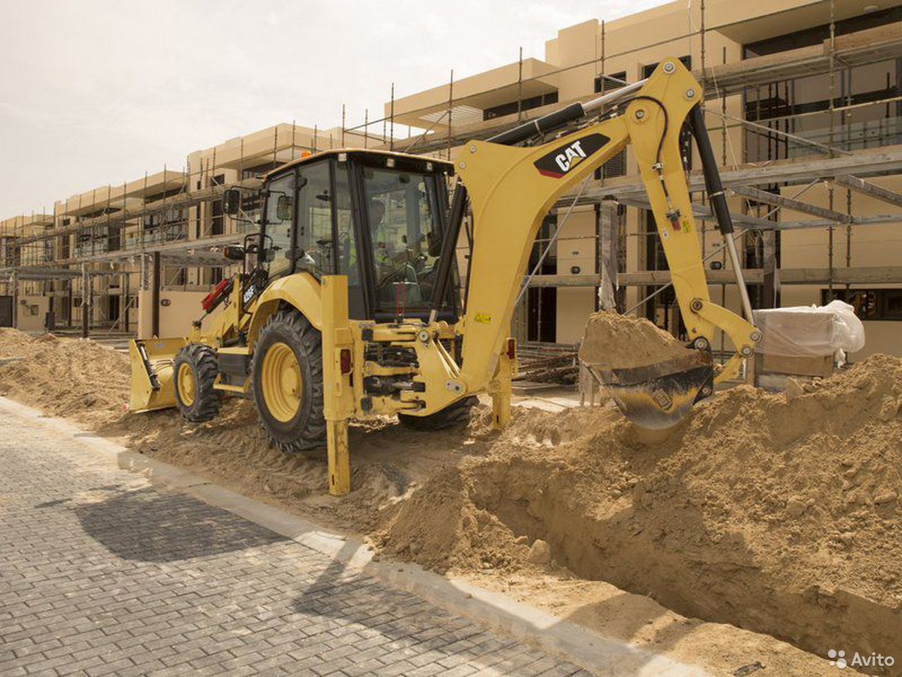 Экскаватор-погрузчик Caterpillar 426F2