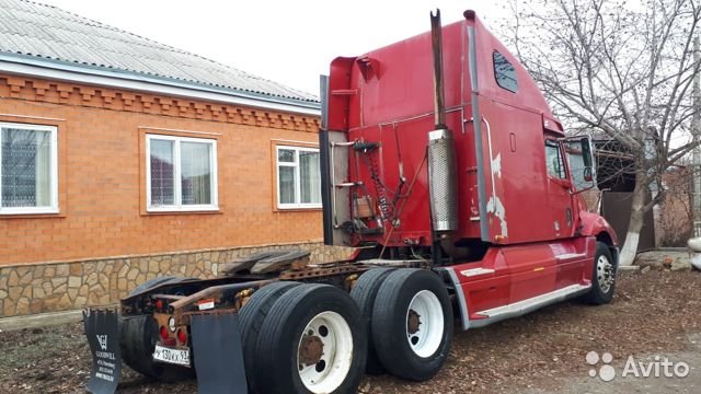 Седельный тягач Freightliner Columbia