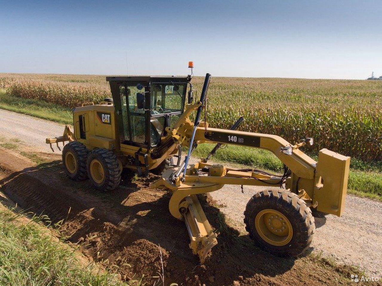 Автогрейдер Caterpillar 140 GC AWD