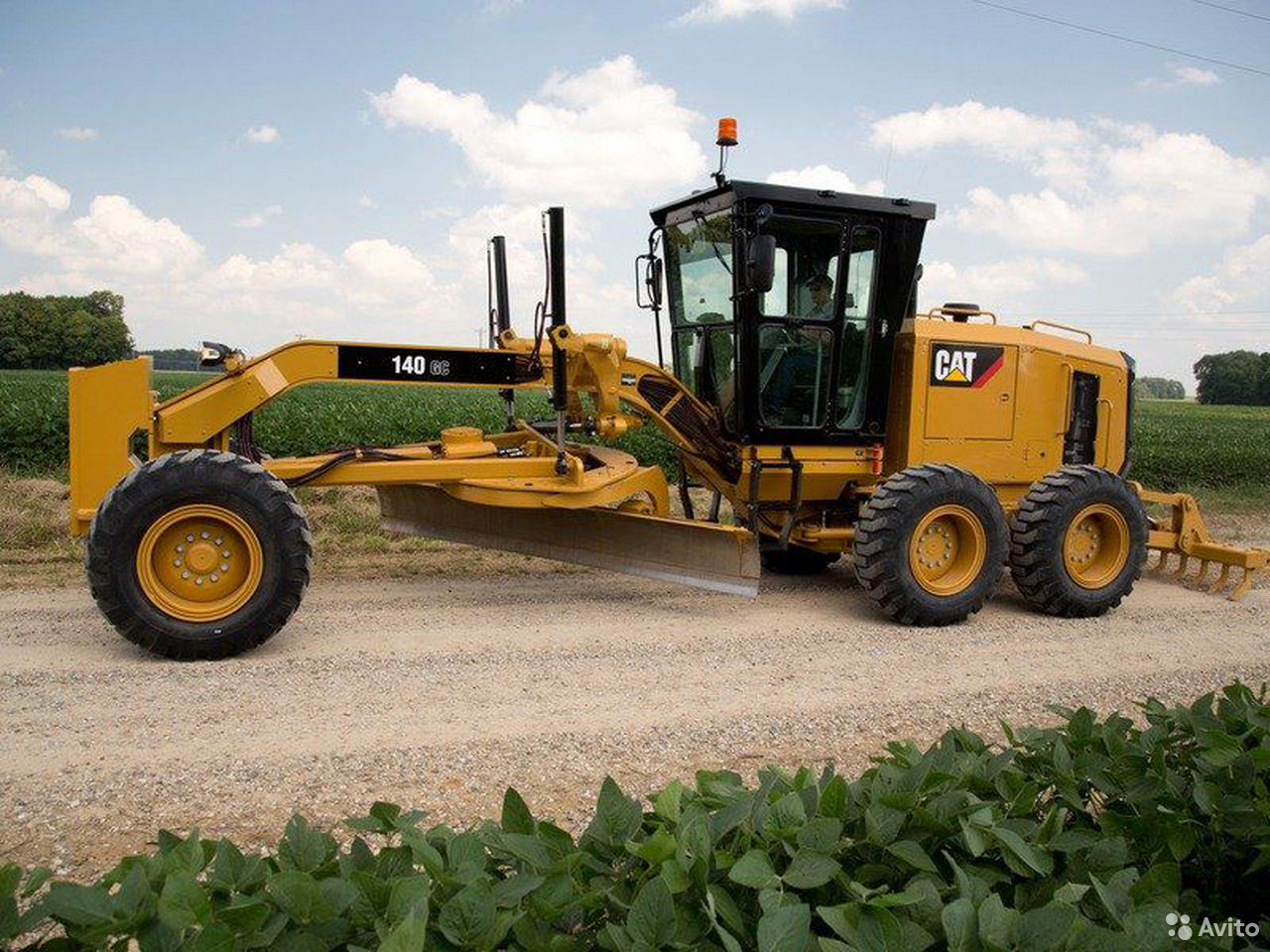 Автогрейдер Caterpillar 140 GC AWD