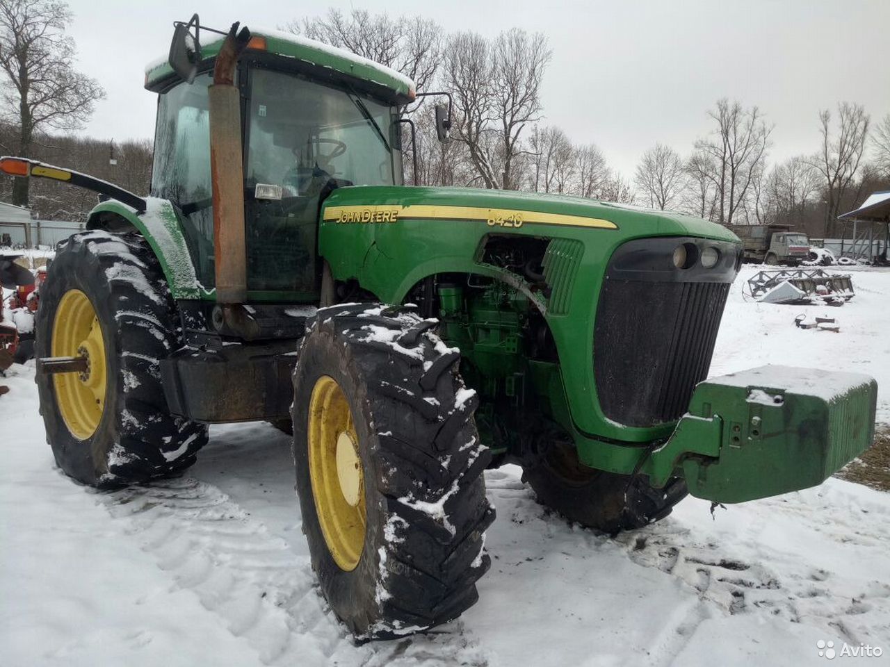 Трактор John Deere 8420
