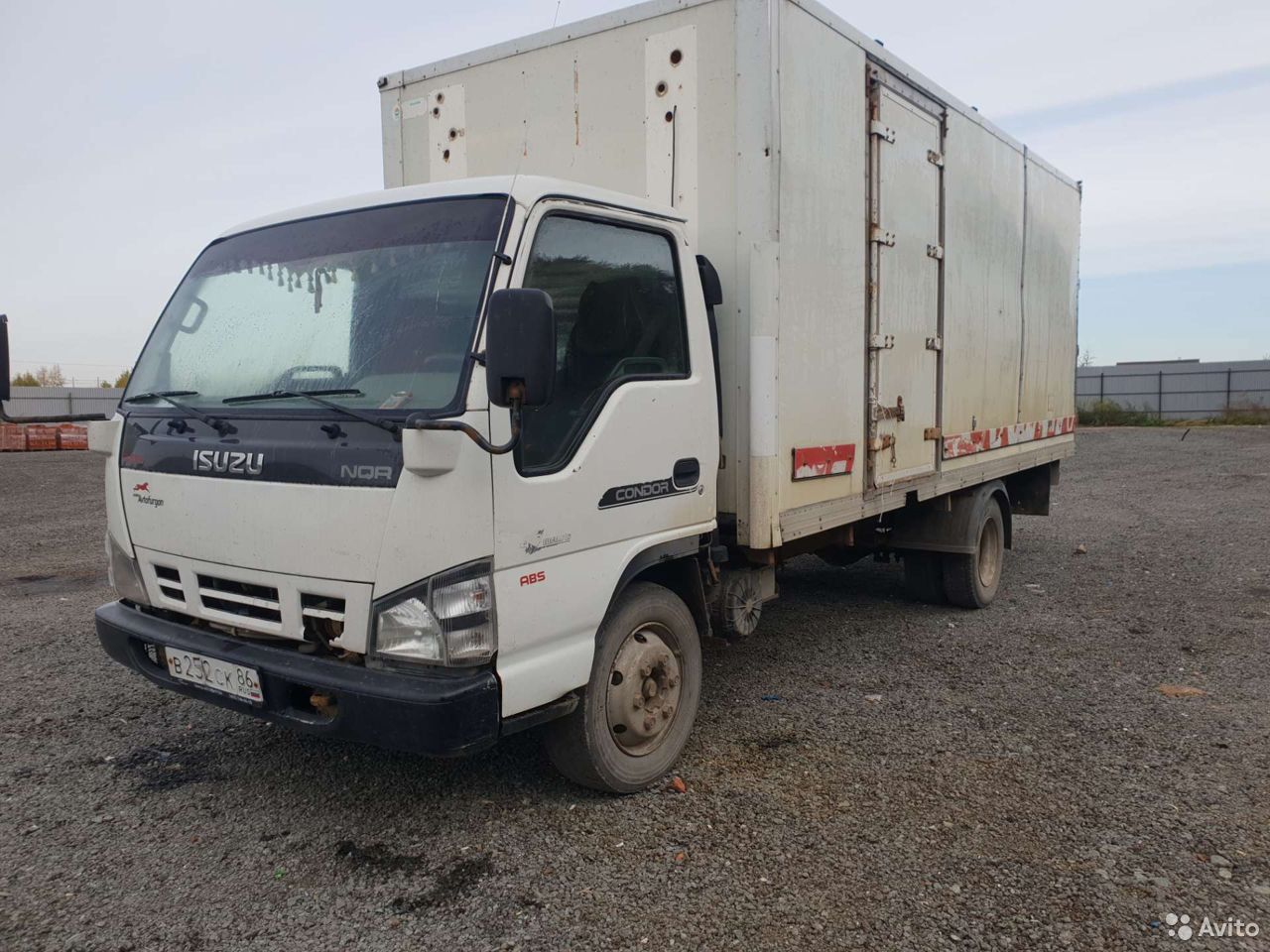Изотермический фургон Isuzu NQR