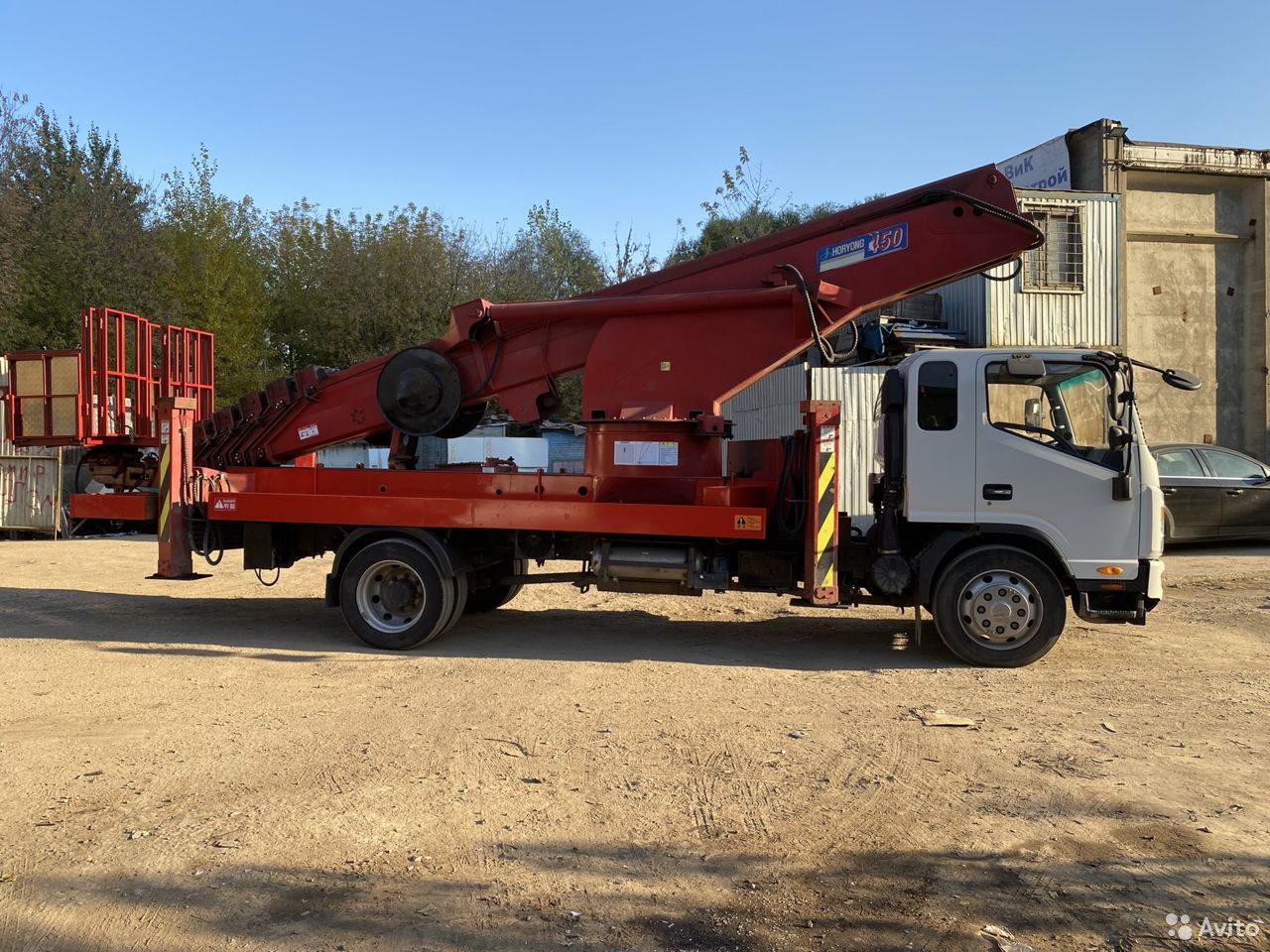 Автовышка JAC N120 с АГП HORYONG SKY450