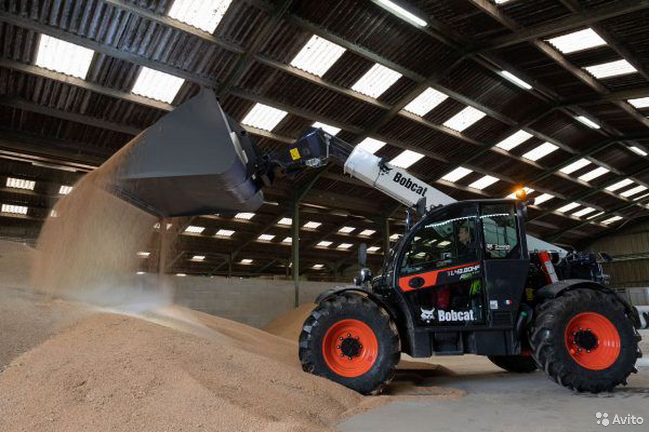 Телескопический погрузчик Bobcat TL43.80 Agri