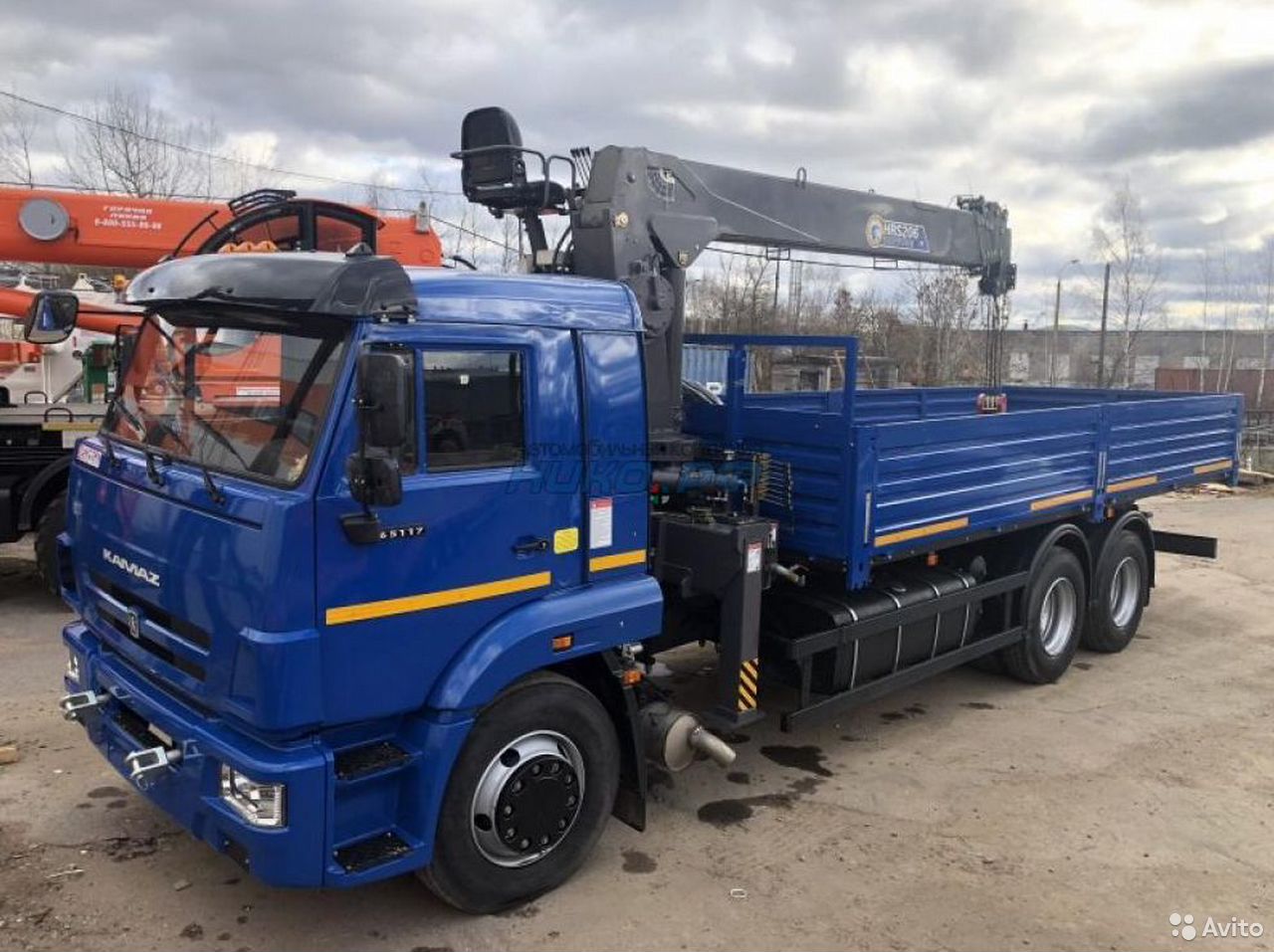Бортовой грузовик с КМУ КамАЗ 65117-48 с КМУ Ноryong 206