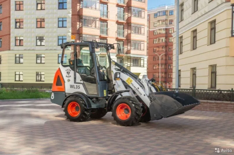 Мини-погрузчик Polar Badger WL35