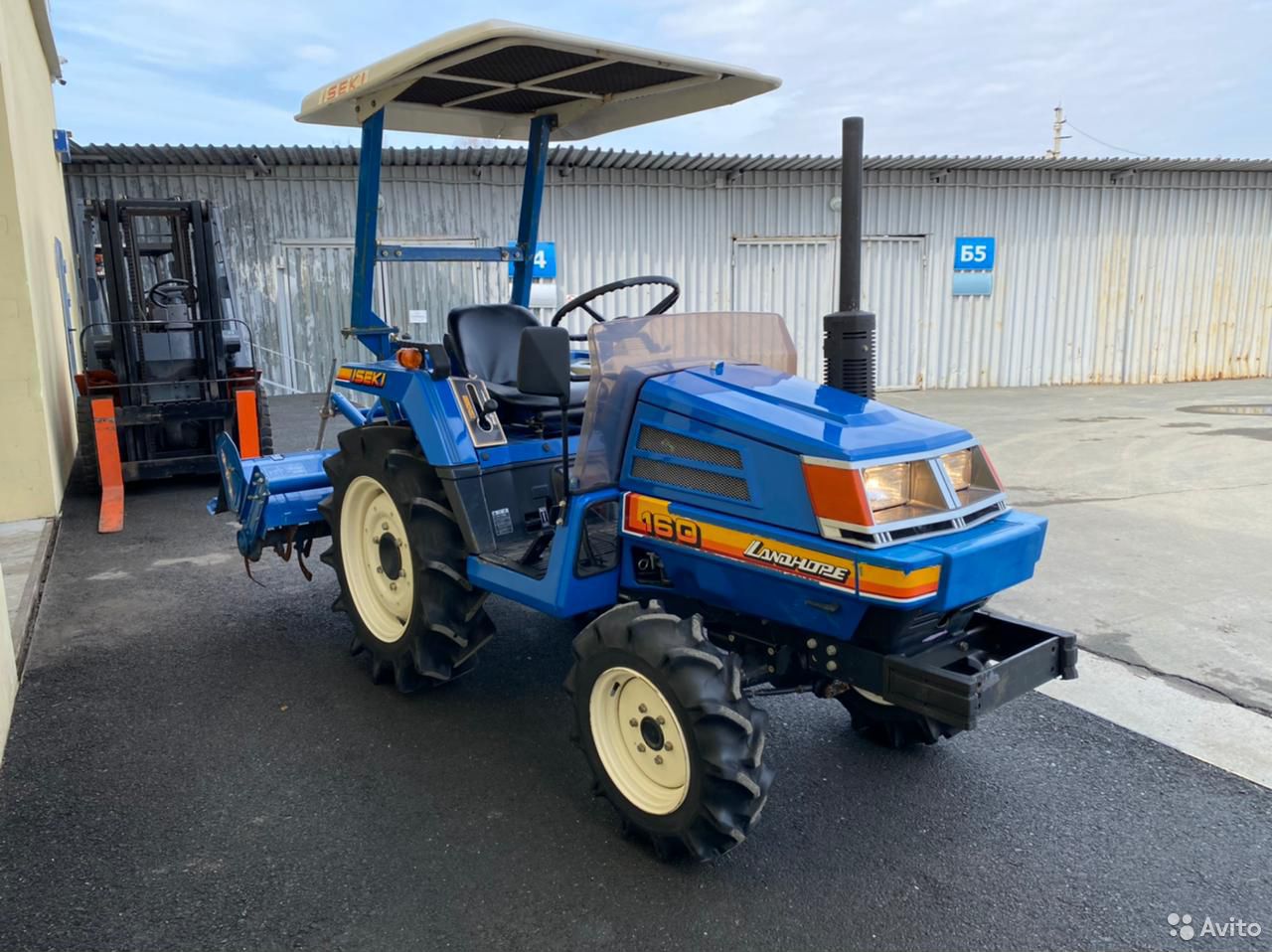 Мини-трактор Iseki TU160 с почвофрезой 1,3 м