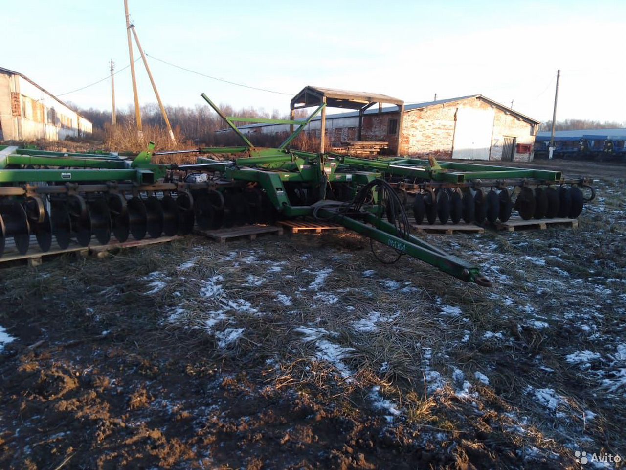 Дисковая борона John Deere 637