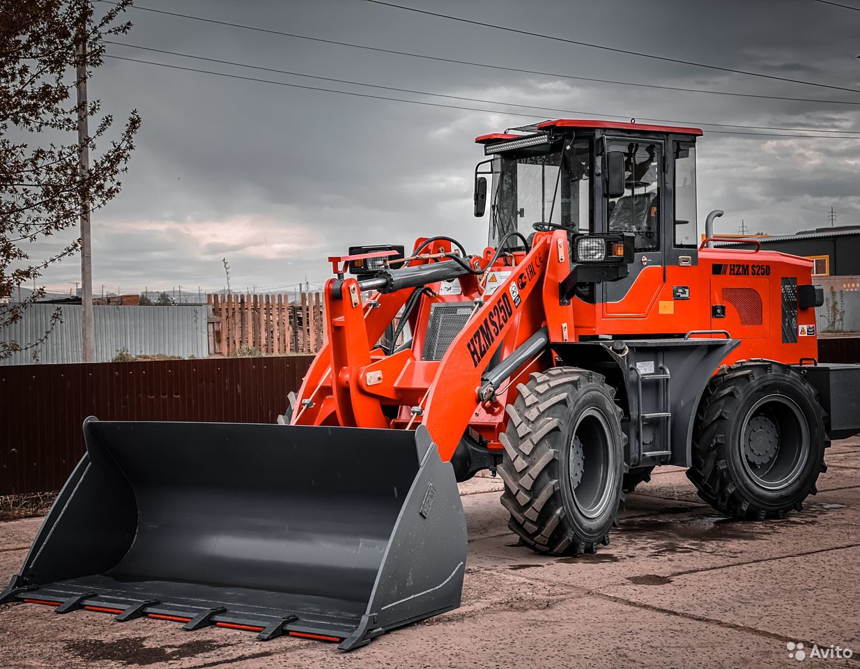 Фронтальный погрузчик HZM S25D
