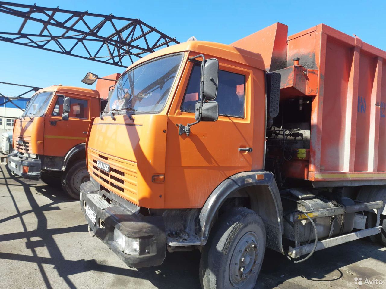 Мусоровоз КамАЗ с задней загрузкой