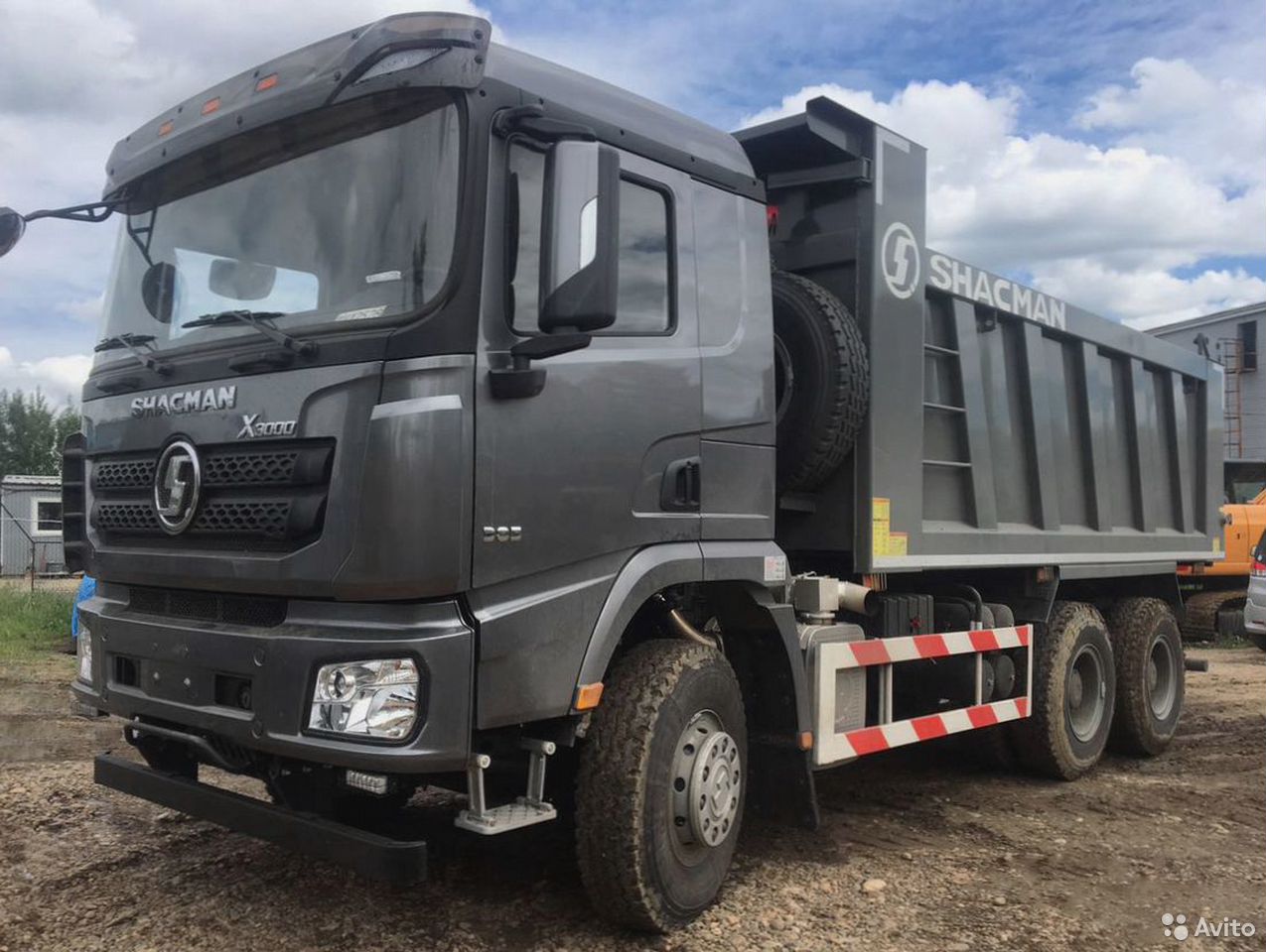 Самосвал SHACMAN (Shaanxi) X3000