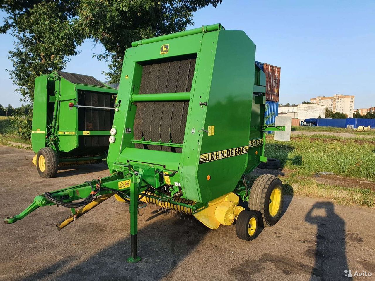 Пресс-подборщик John Deere 590