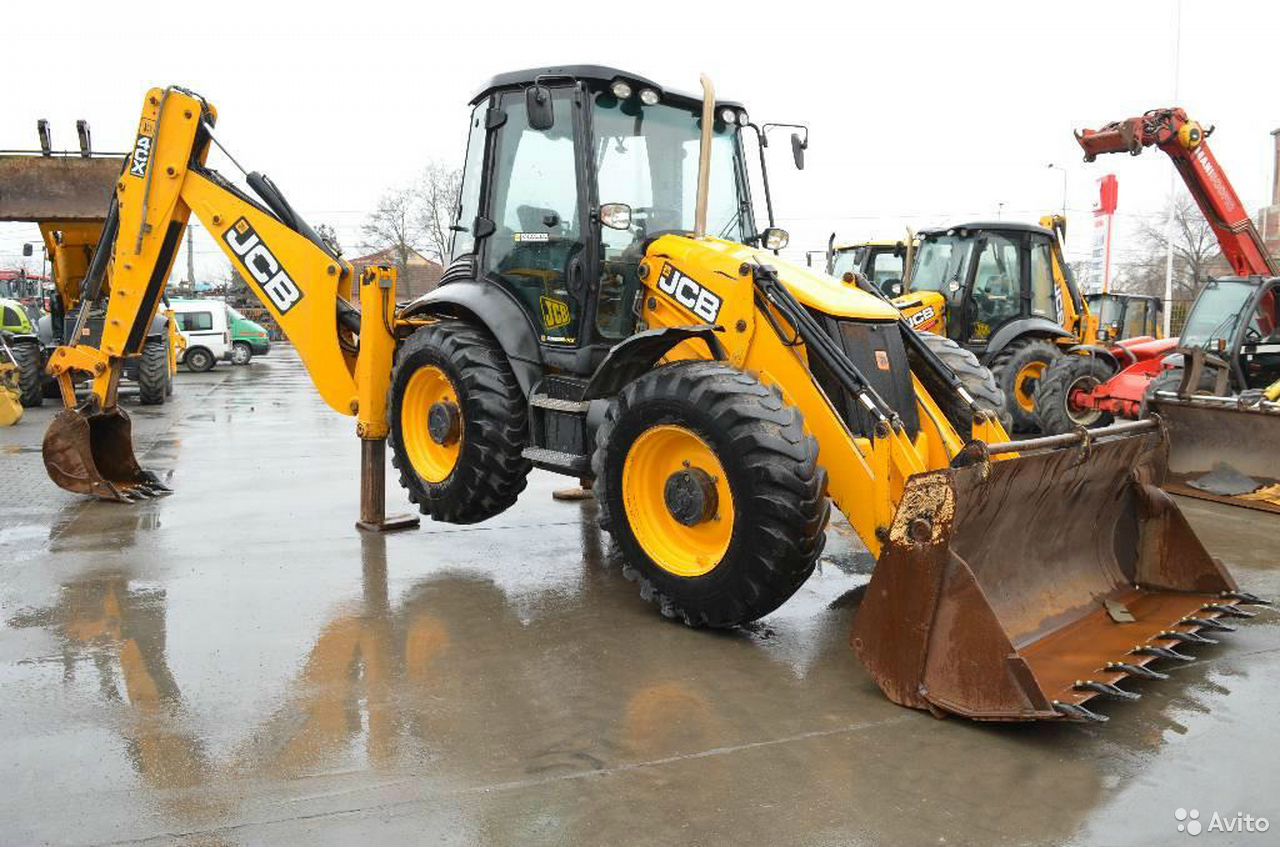 Экскаватор-погрузчик JCB 4CX