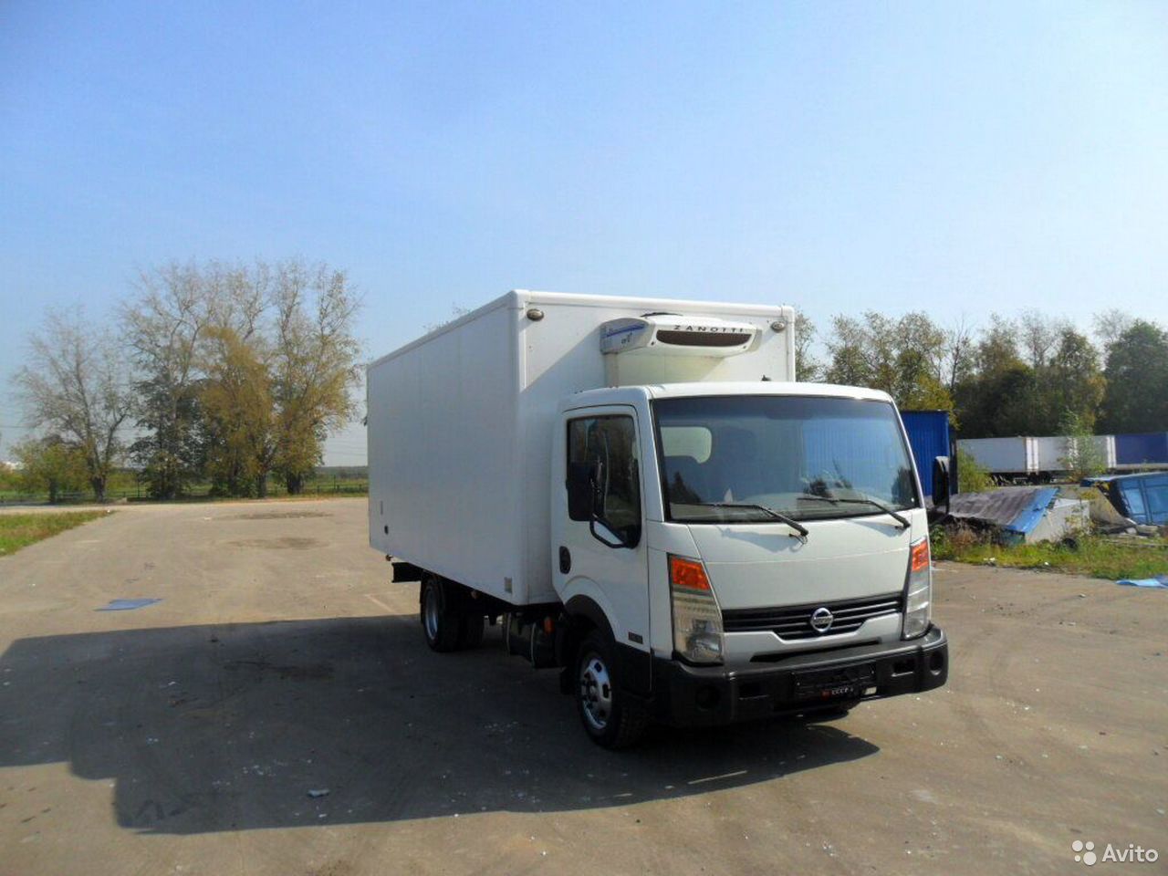 Рефрижераторный фургон Nissan Cabstar