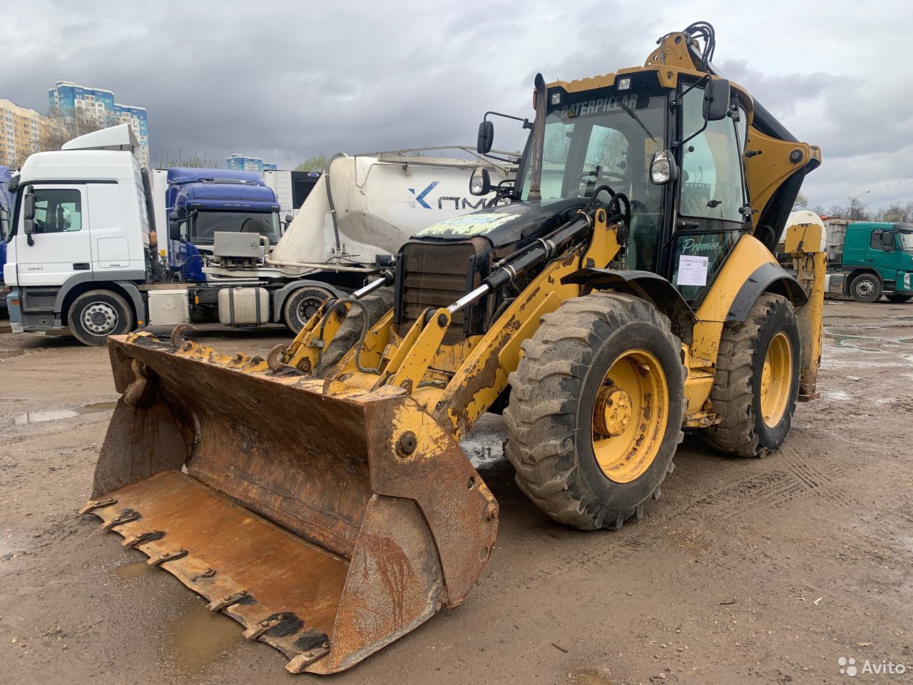 Экскаватор-погрузчик Caterpillar 444E