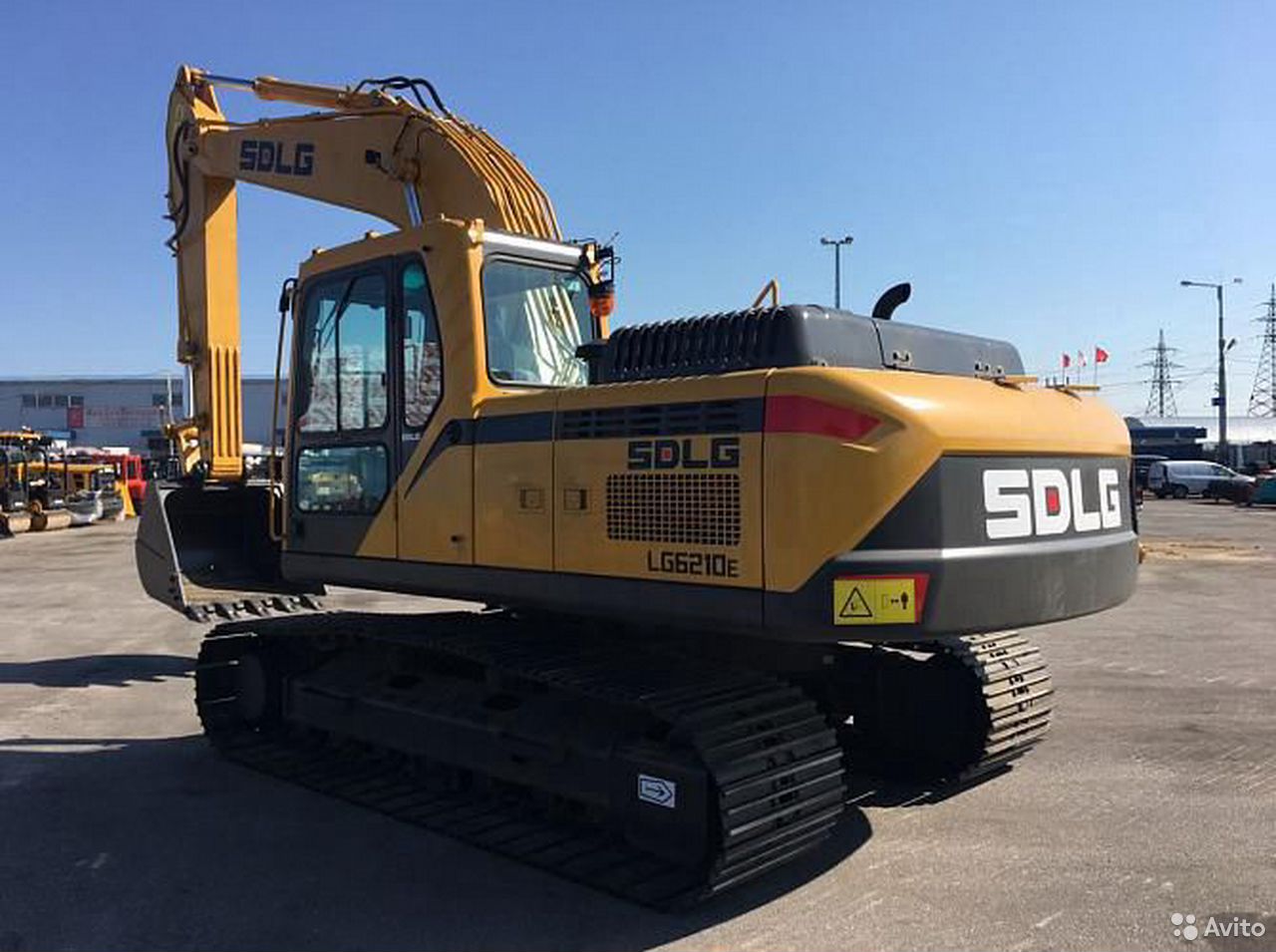 Гусеничный экскаватор SDLG E6210F