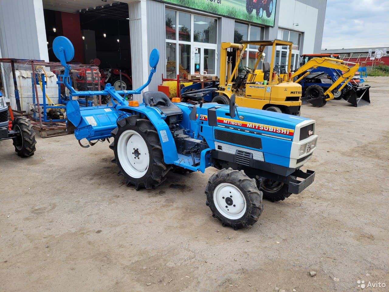Мини-трактор Mitsubishi MT1601 4*4