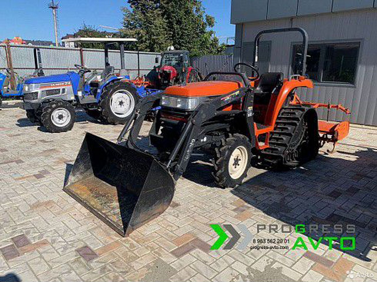Мини-трактор Kubota GT-21 колесно-гусеничный