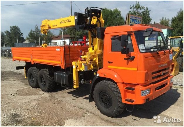 Бортовой грузовик с КМУ КамАЗ 43118-3027-50 с КМУ Soosan SCS746 LTop