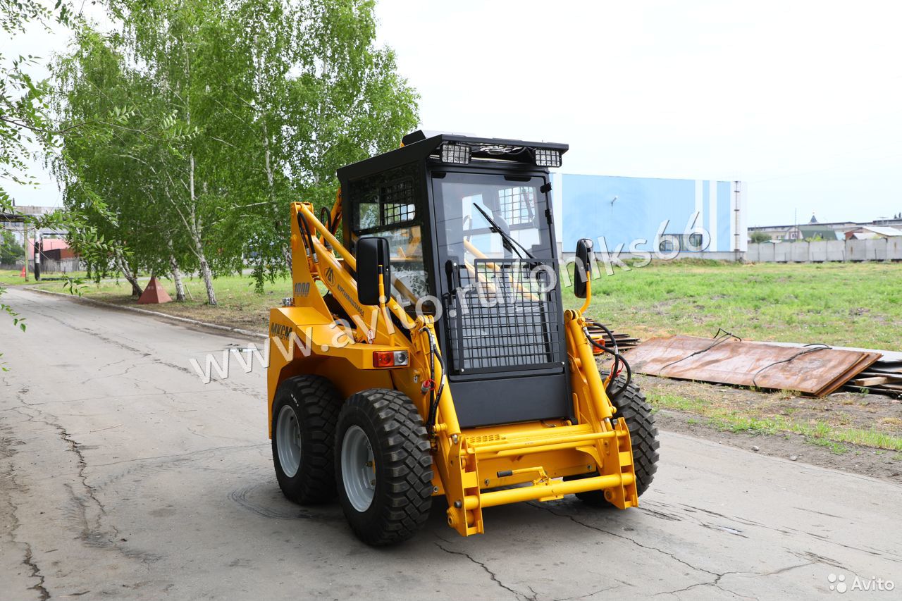 Мини-погрузчик Курганмашзавод МКСМ-1000НM