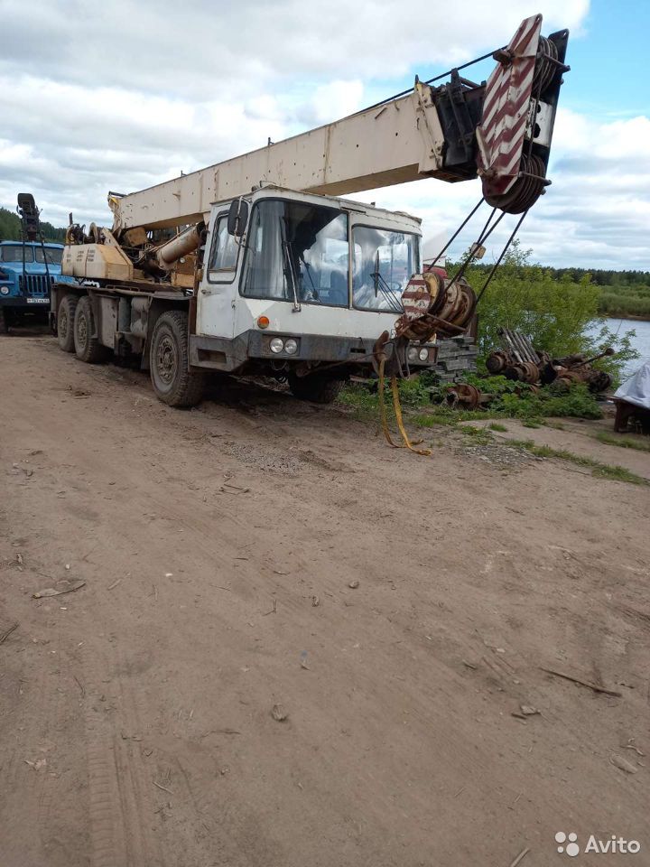Автокран Днепр КС-5473