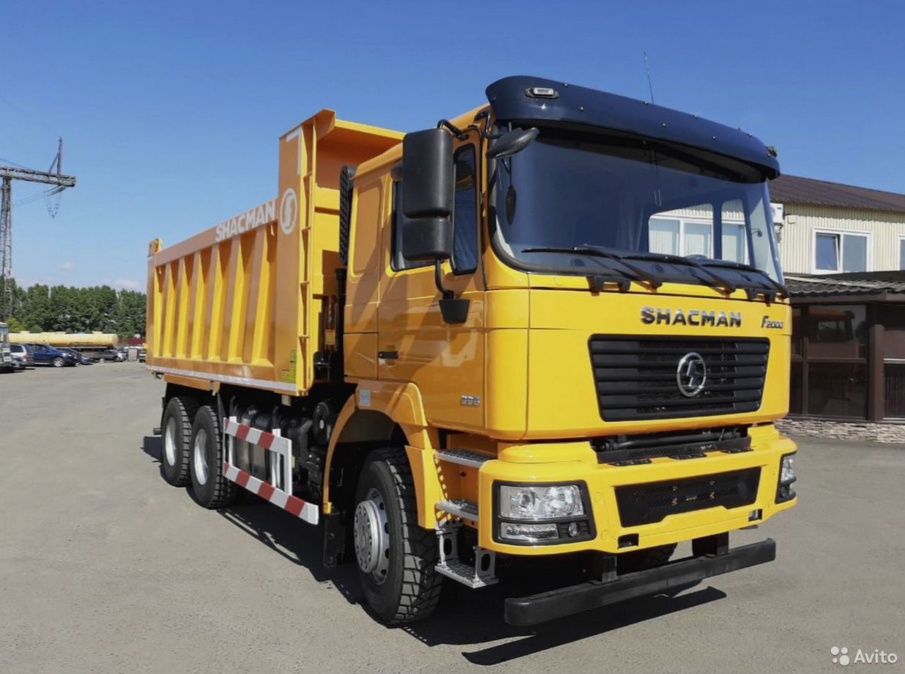 Самосвал SHACMAN (Shaanxi) F2000