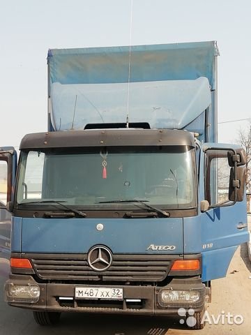 Тентованный грузовик Mercedec-Benz Atego
