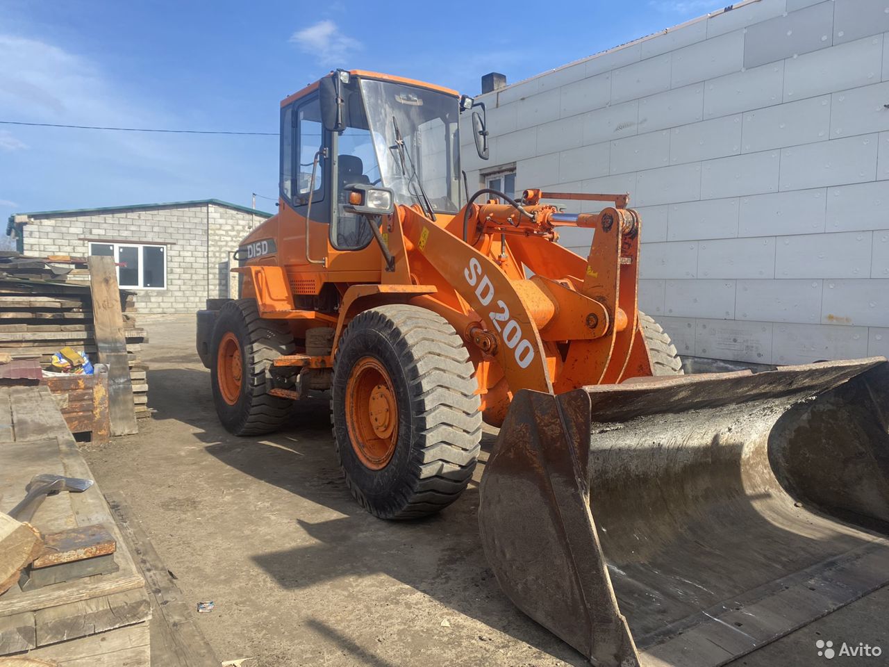 Фронтальный погрузчик Doosan DISD SD200