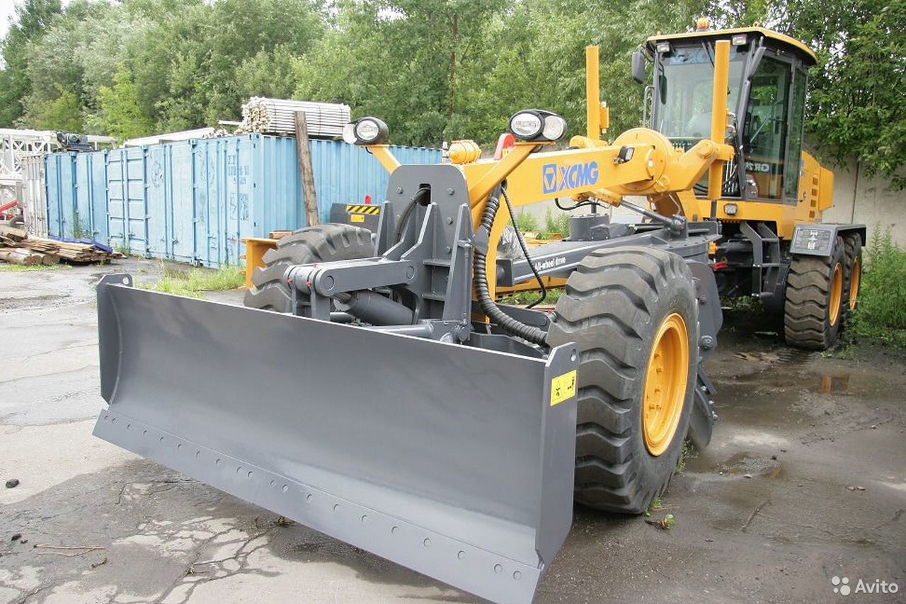 Автогрейдер XCMG GR215A