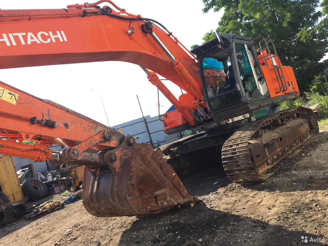 Гусеничный экскаватор Hitachi ZX470LCH-3