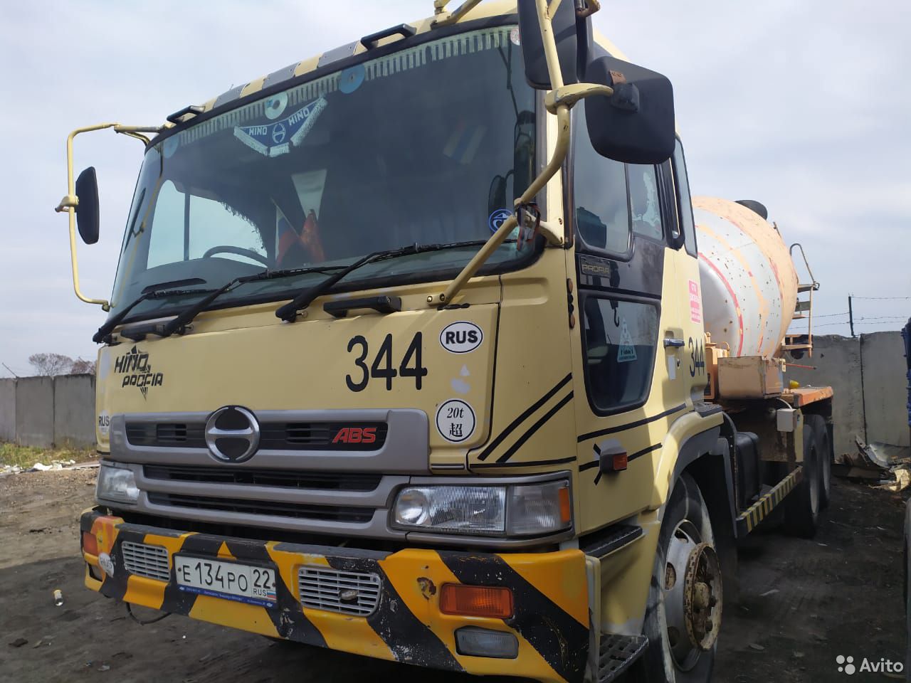 Автобетоносмеситель Hino Ranger