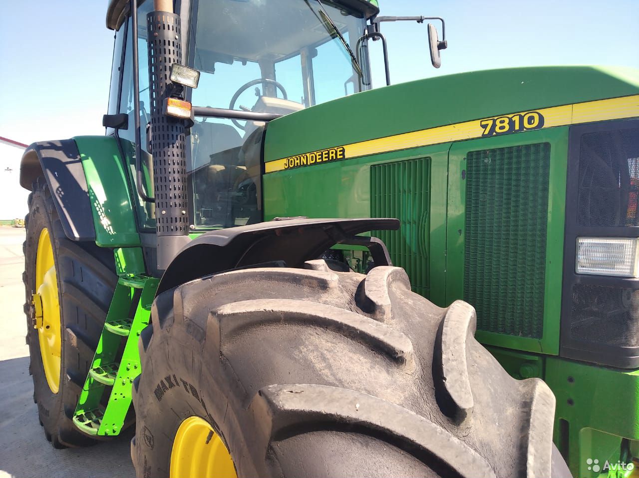 Трактор John Deere 7810