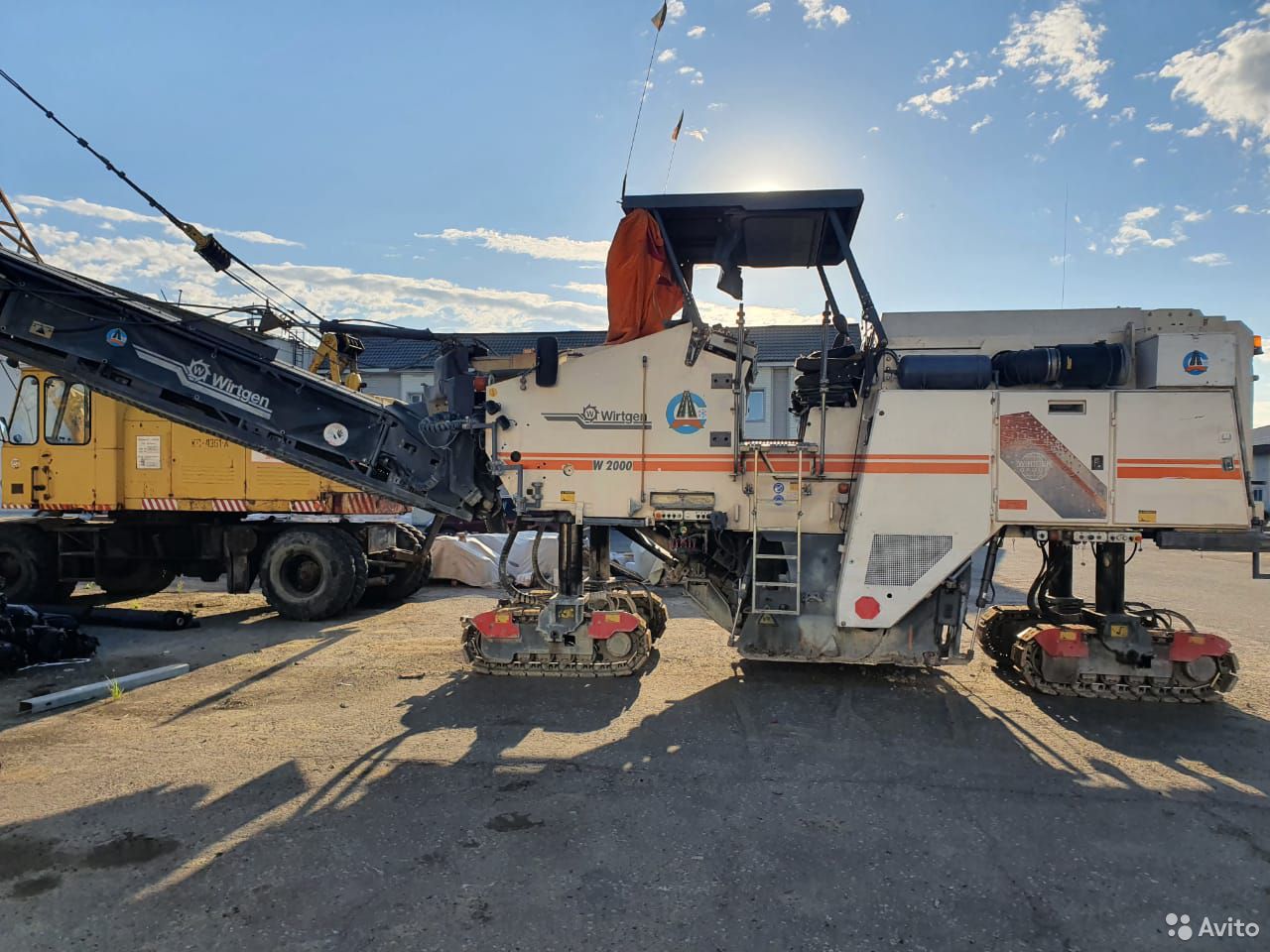 Дорожная фреза Wirtgen W2000F