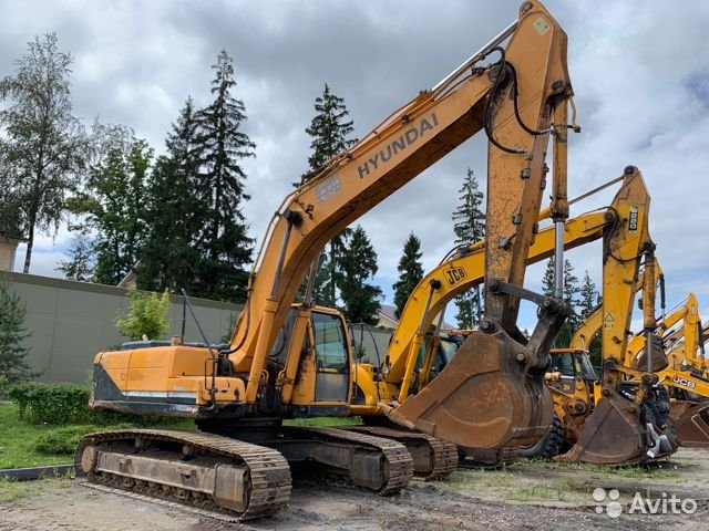 Гусеничный экскаватор Hyundai R260LC-9S