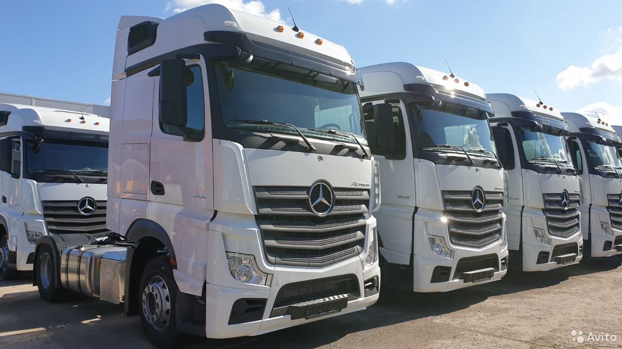 Седельный тягач Mercedes-Benz Actros 1845LS
