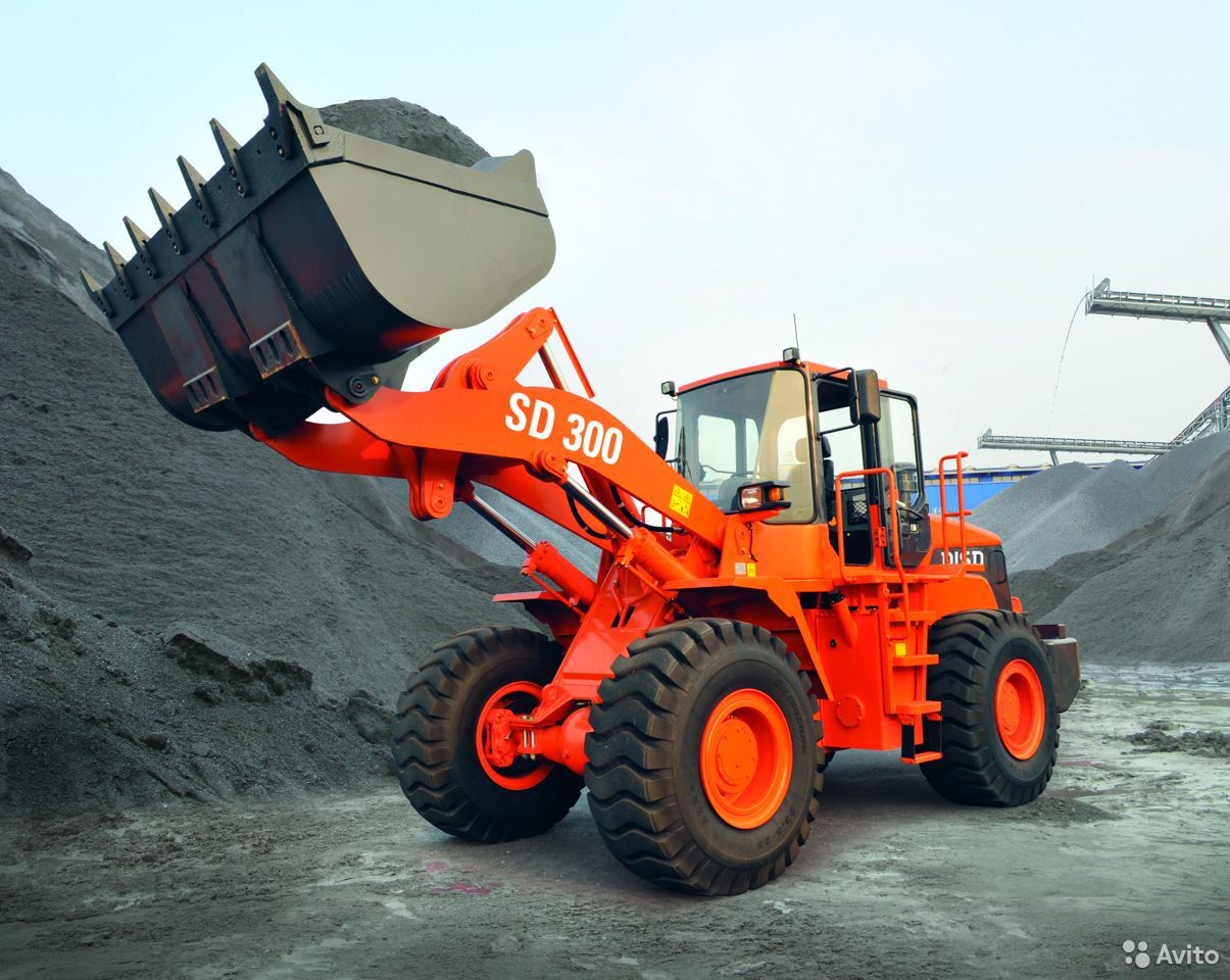 Фронтальный погрузчик Doosan DISD SD300